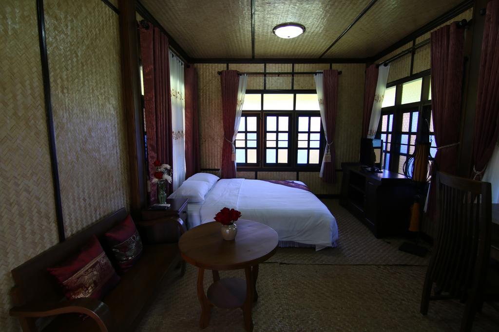 Little-Teak Homestay Chiang Mai Bilik gambar